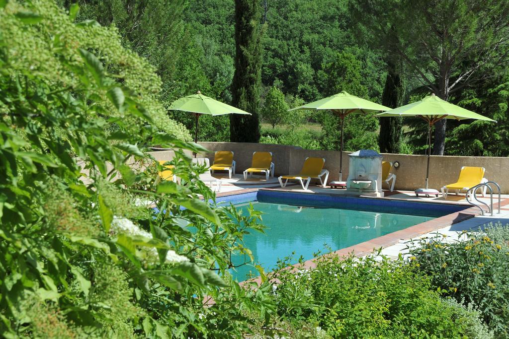 Une Campagne En Provence Bras Zewnętrze zdjęcie