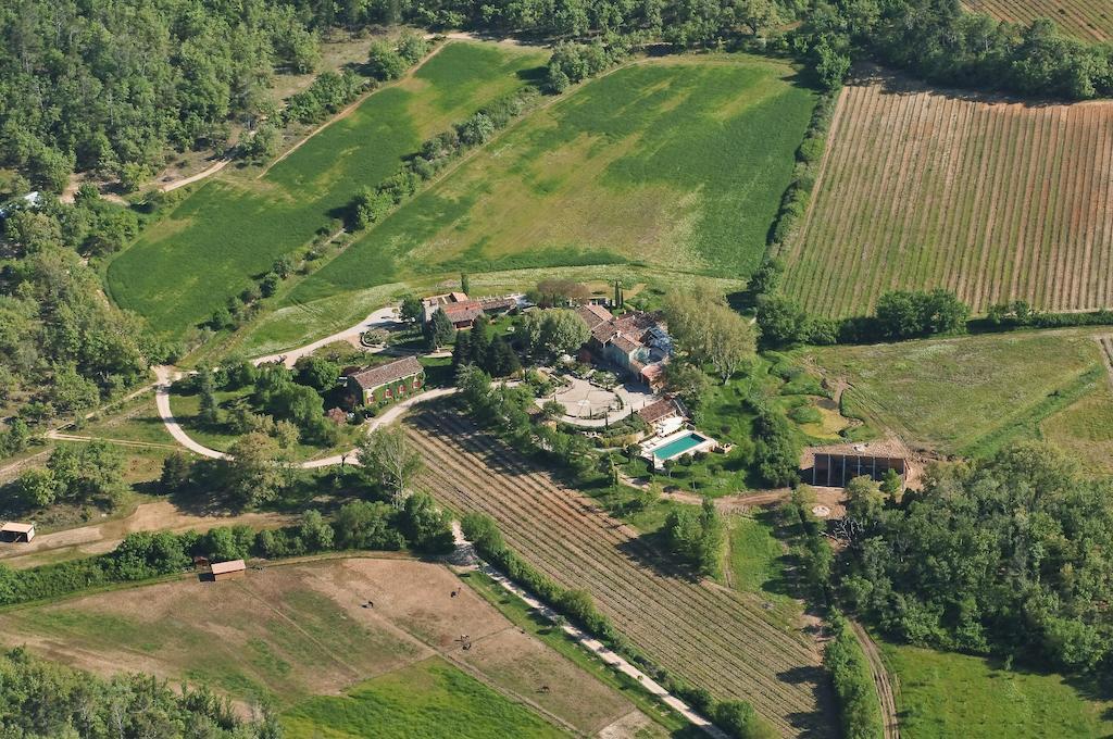 Une Campagne En Provence Bras Zewnętrze zdjęcie