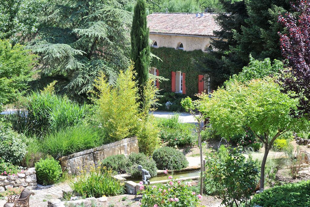 Une Campagne En Provence Bras Zewnętrze zdjęcie