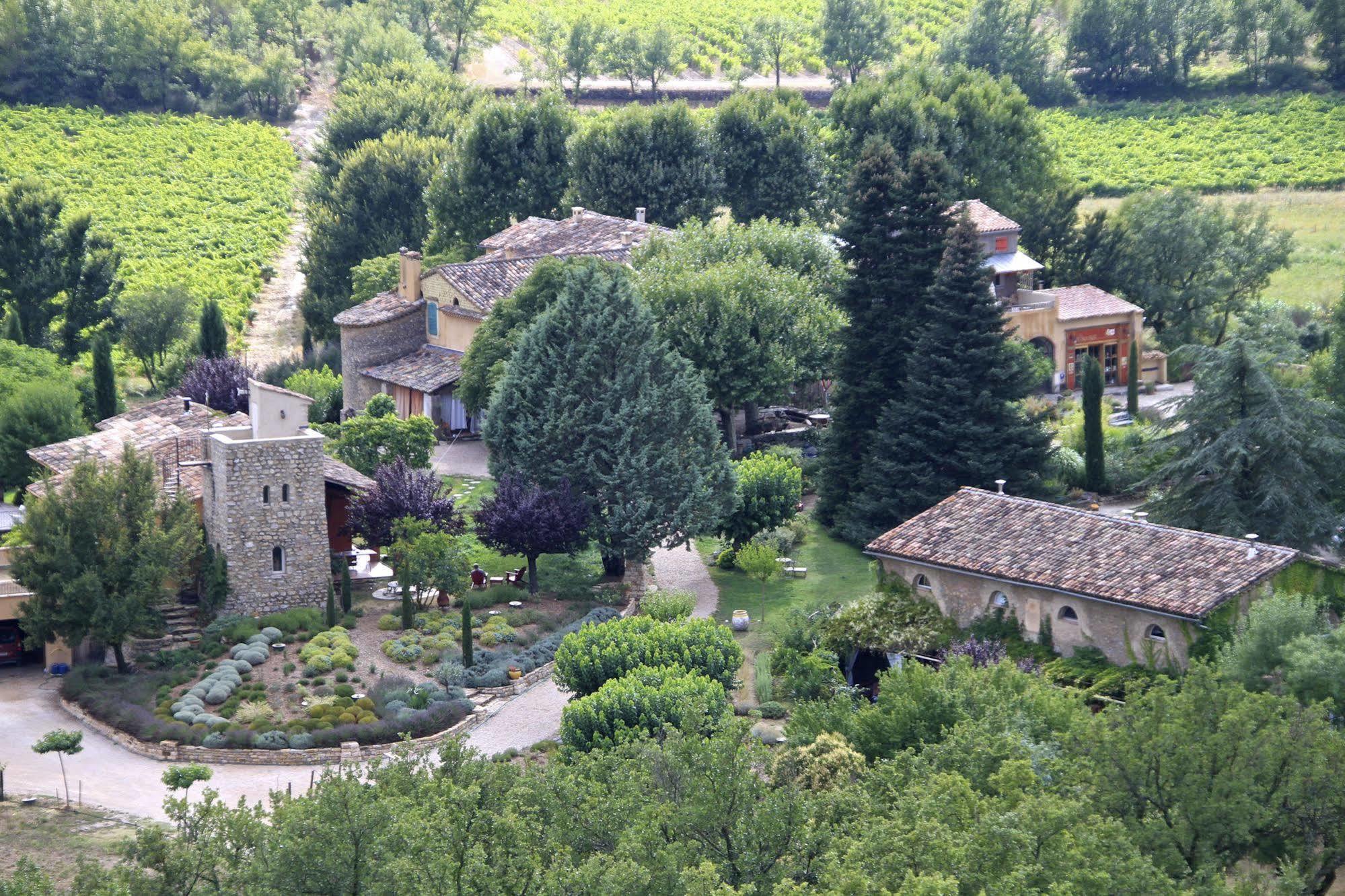 Une Campagne En Provence Bras Zewnętrze zdjęcie