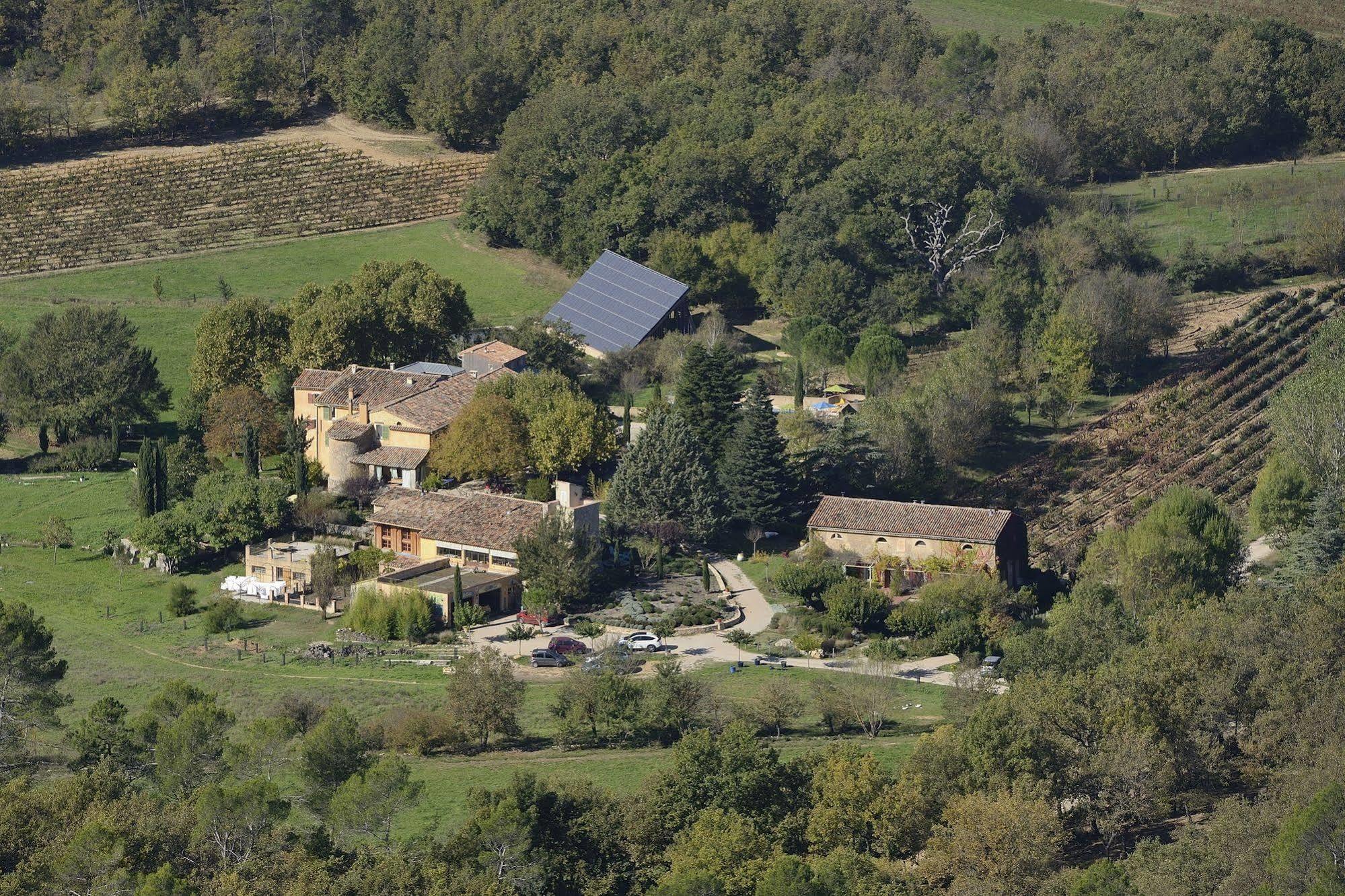 Une Campagne En Provence Bras Zewnętrze zdjęcie